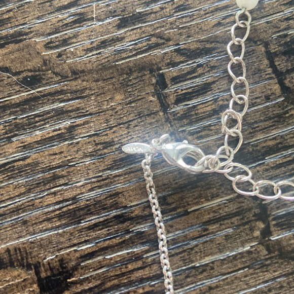 Avon Silver Kitty Cat Necklace - Picture 3 of 4